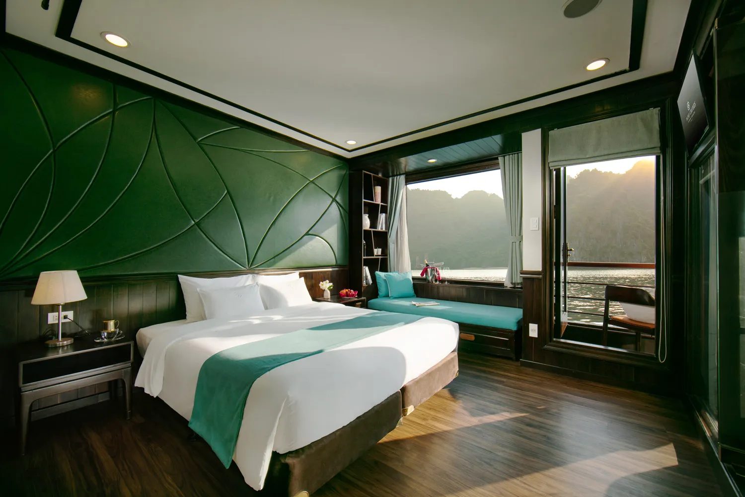 Du thuyền Peony – Cabin Deluxe Ban công