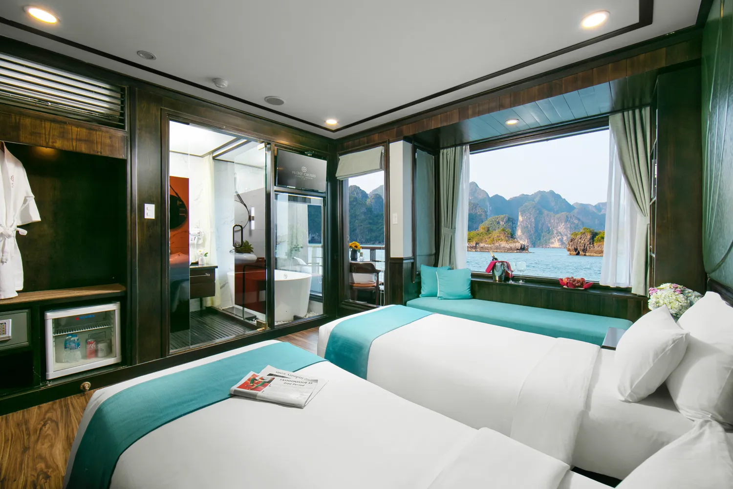 Cabin Family Deluxe Ban công – Du thuyền Peony
