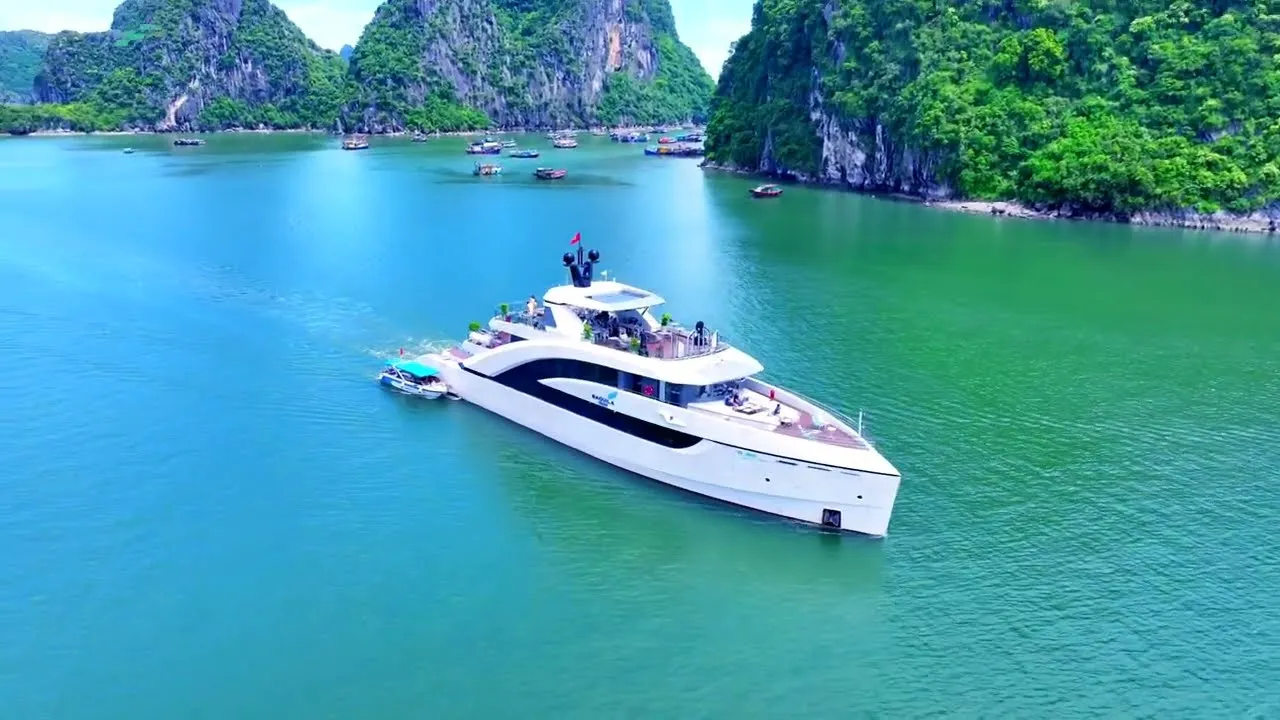 Du thuyền Saquila Yacht – Du thuyền 2