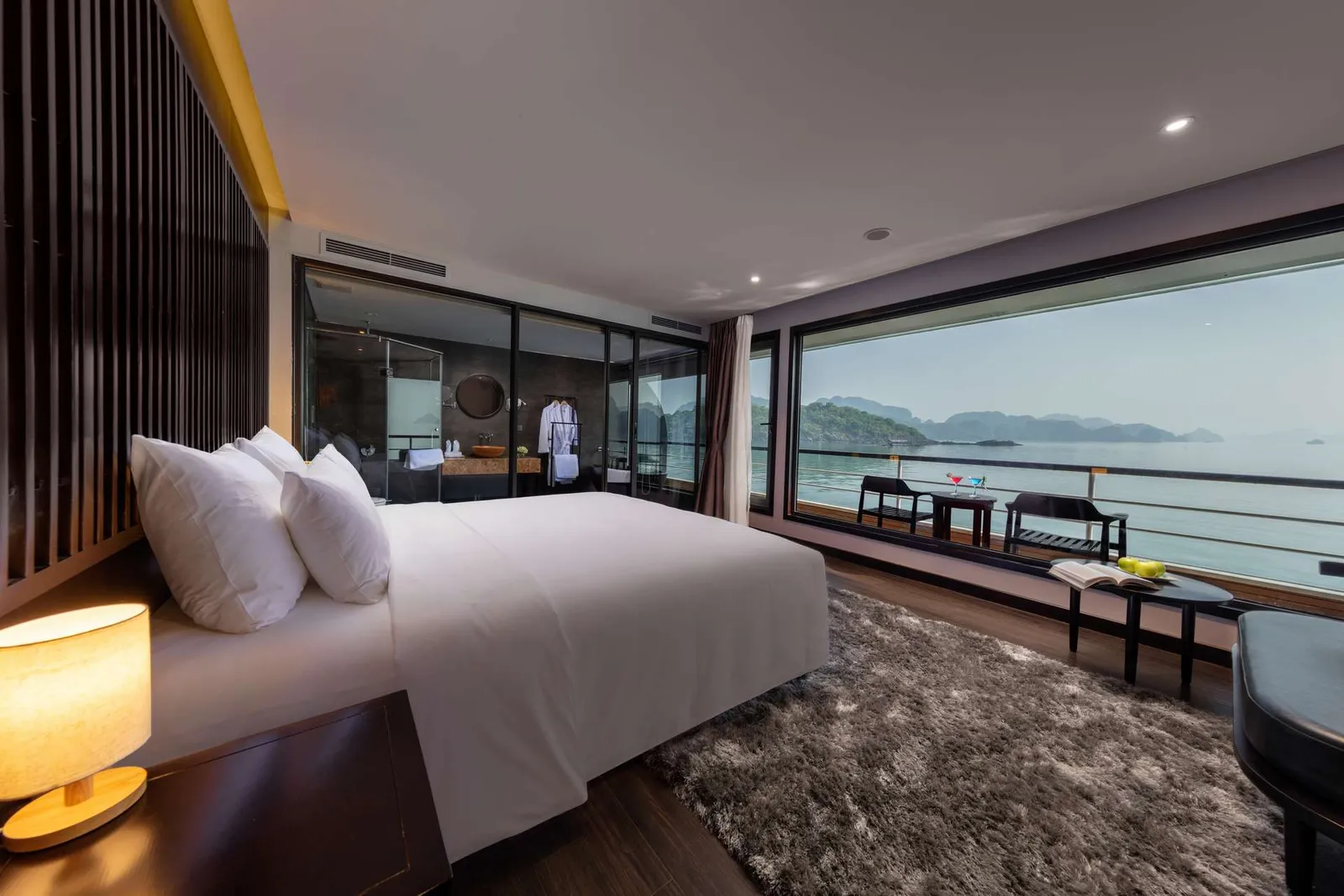 Du thuyền Scarlet Pearl – Cabin Golden Pearl