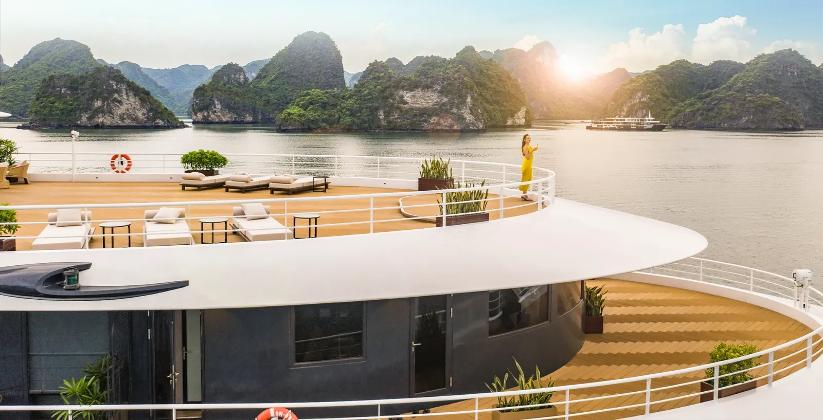 Happy Hour hoàng hôn ở Lòm Bò