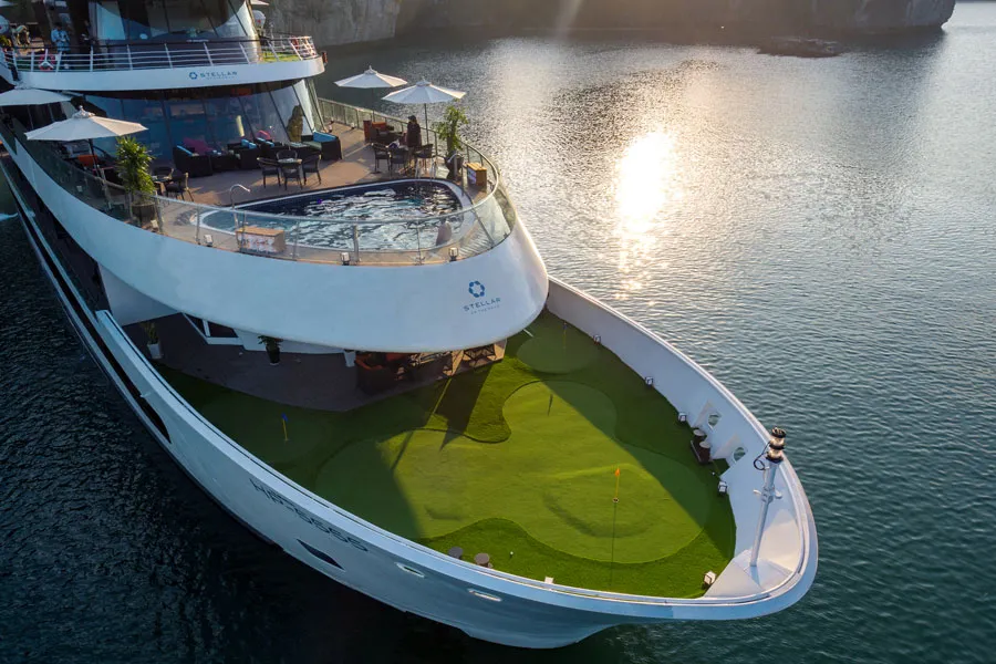 Du thuyền Stellar of the Seas – Du thuyền 4