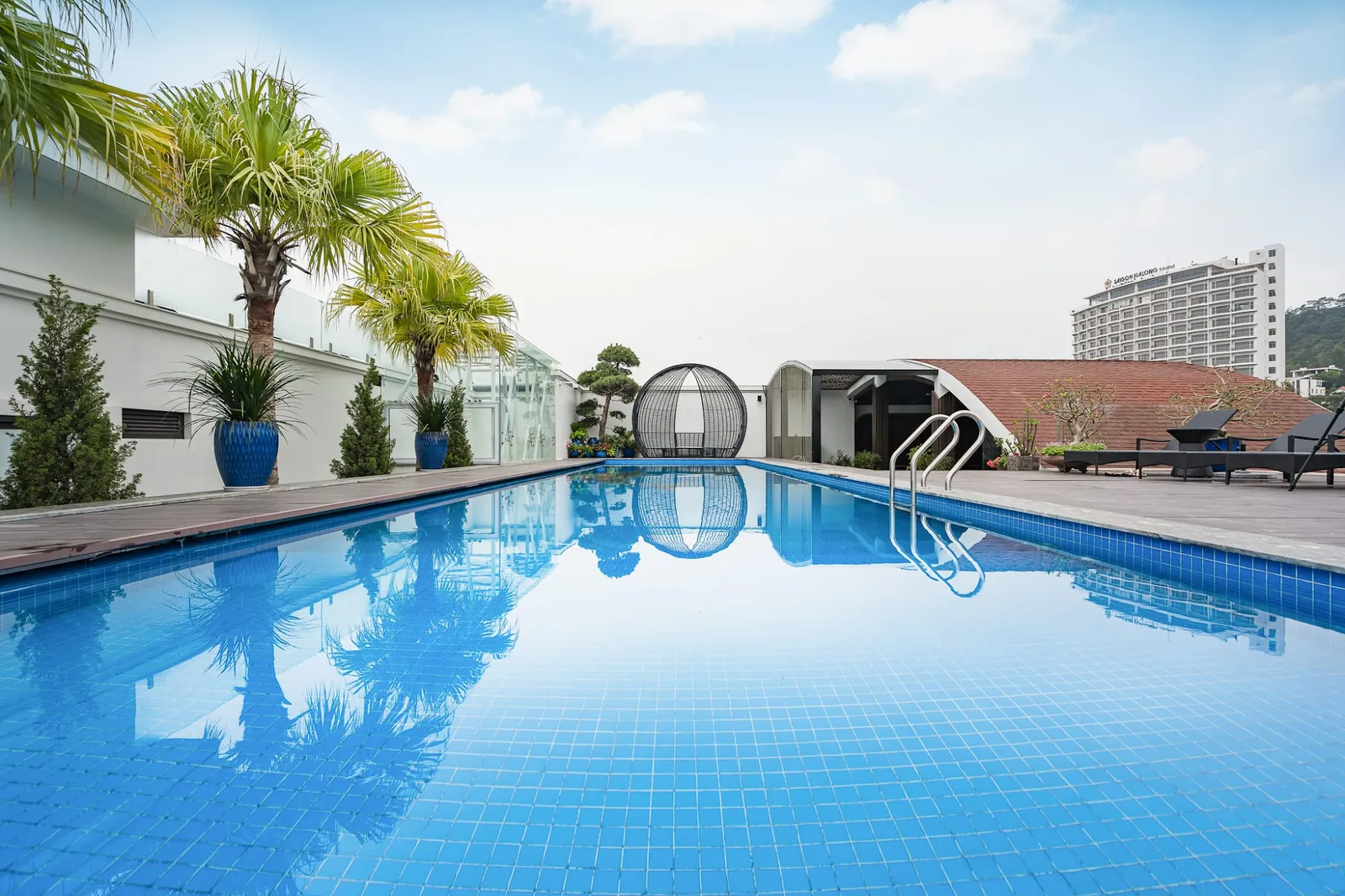 Grand Fleuve Boutique Hạ Long