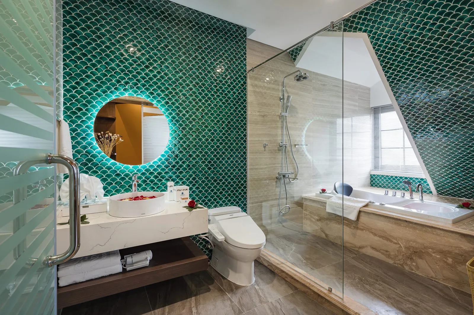 Phòng tắm suite