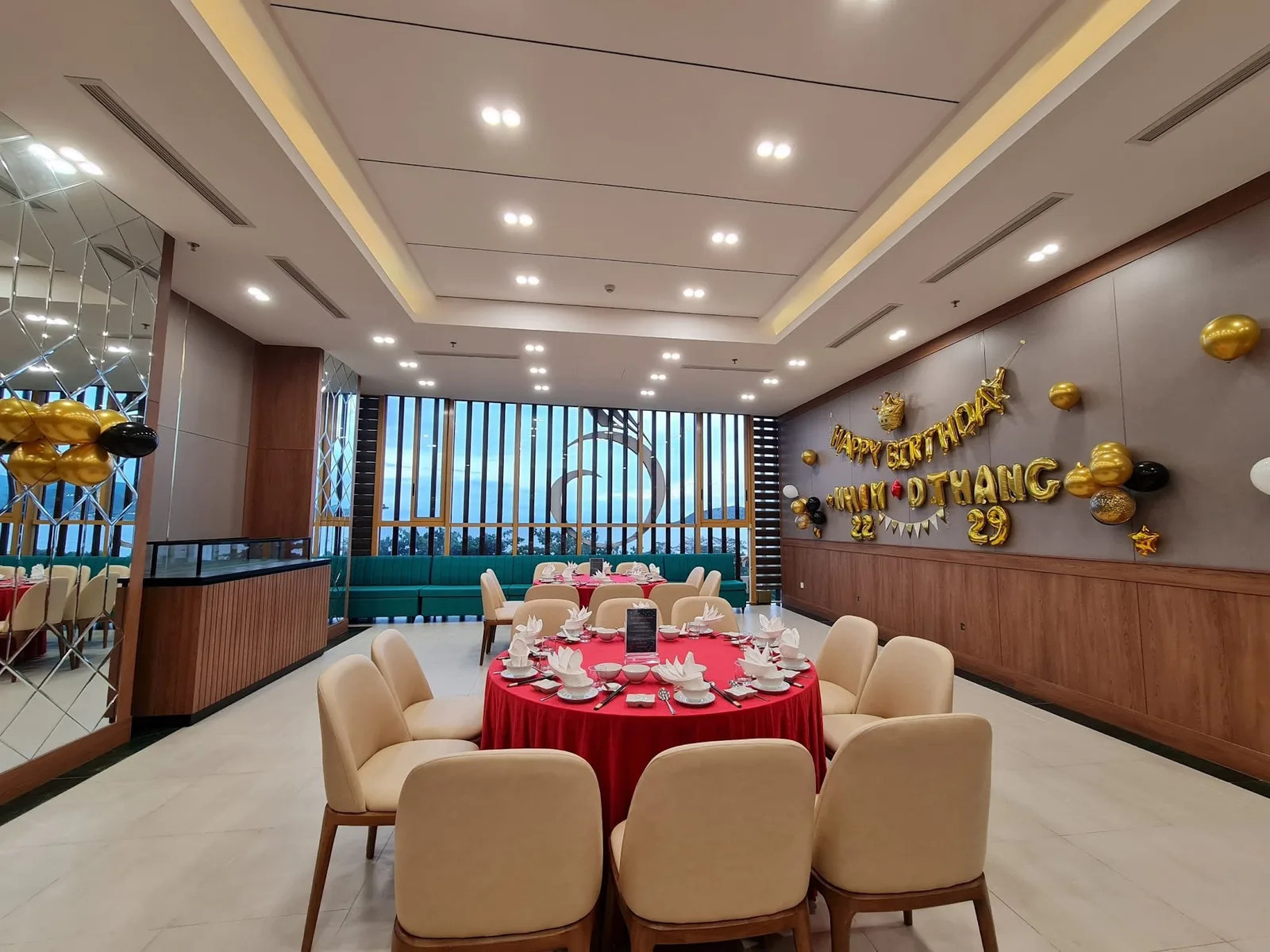 Nhà hàng Diamond
