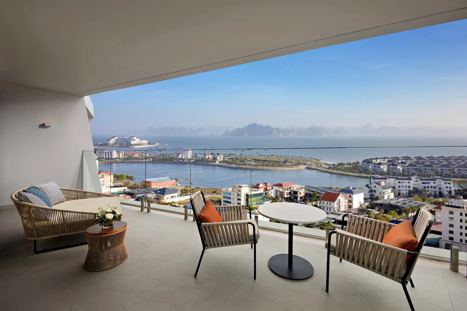 Hyatt Place Ha Long Bay, Bai Chay