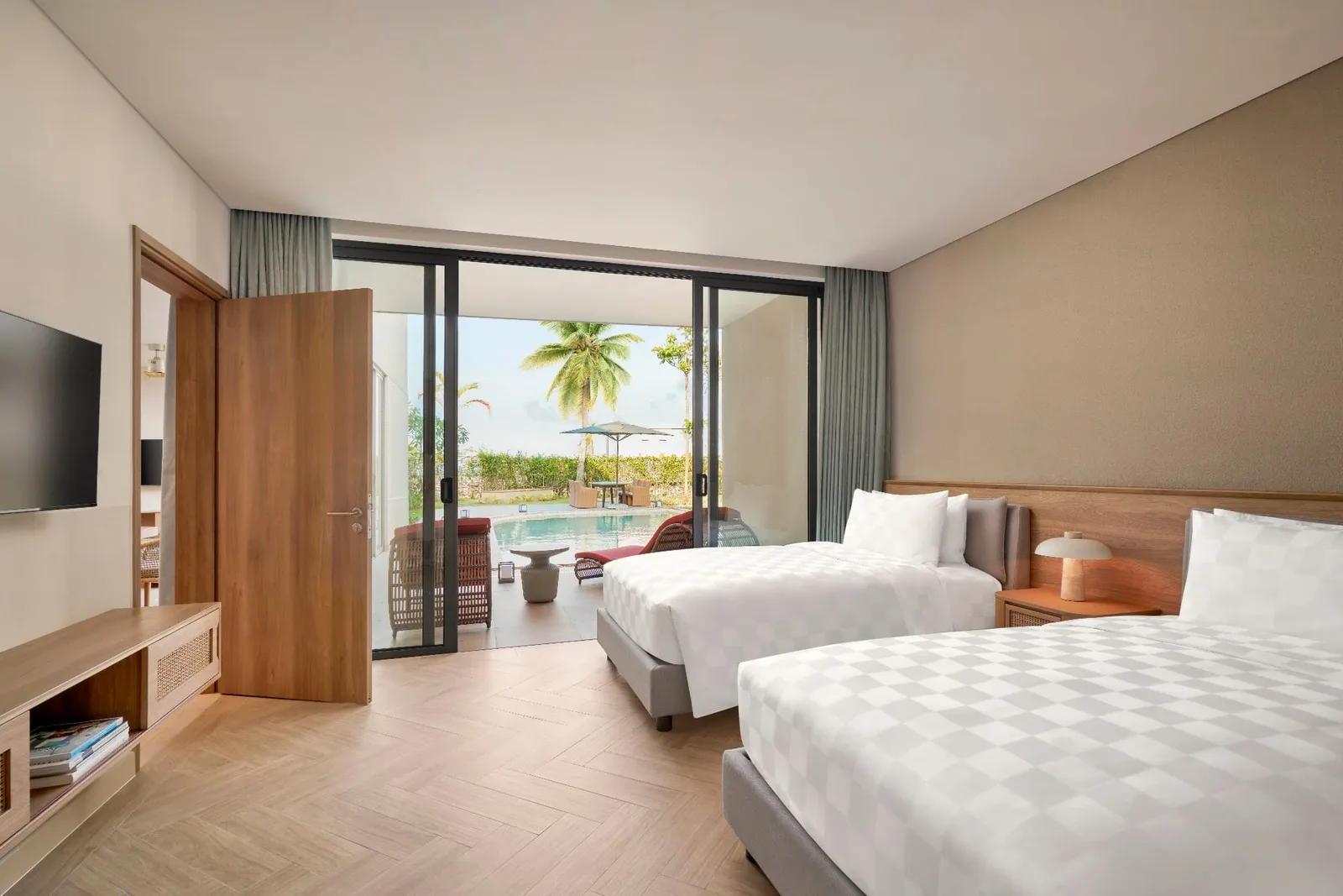 3-Bedroom Beach Pool Villa