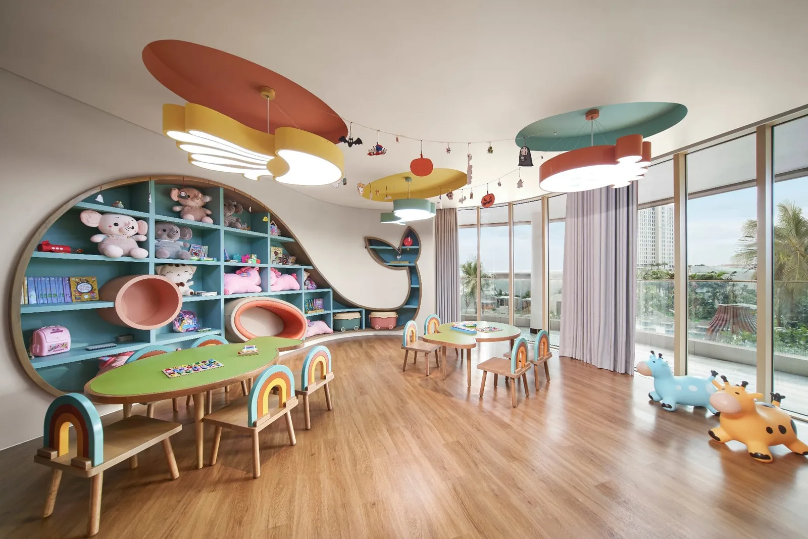 Kids club cho bé