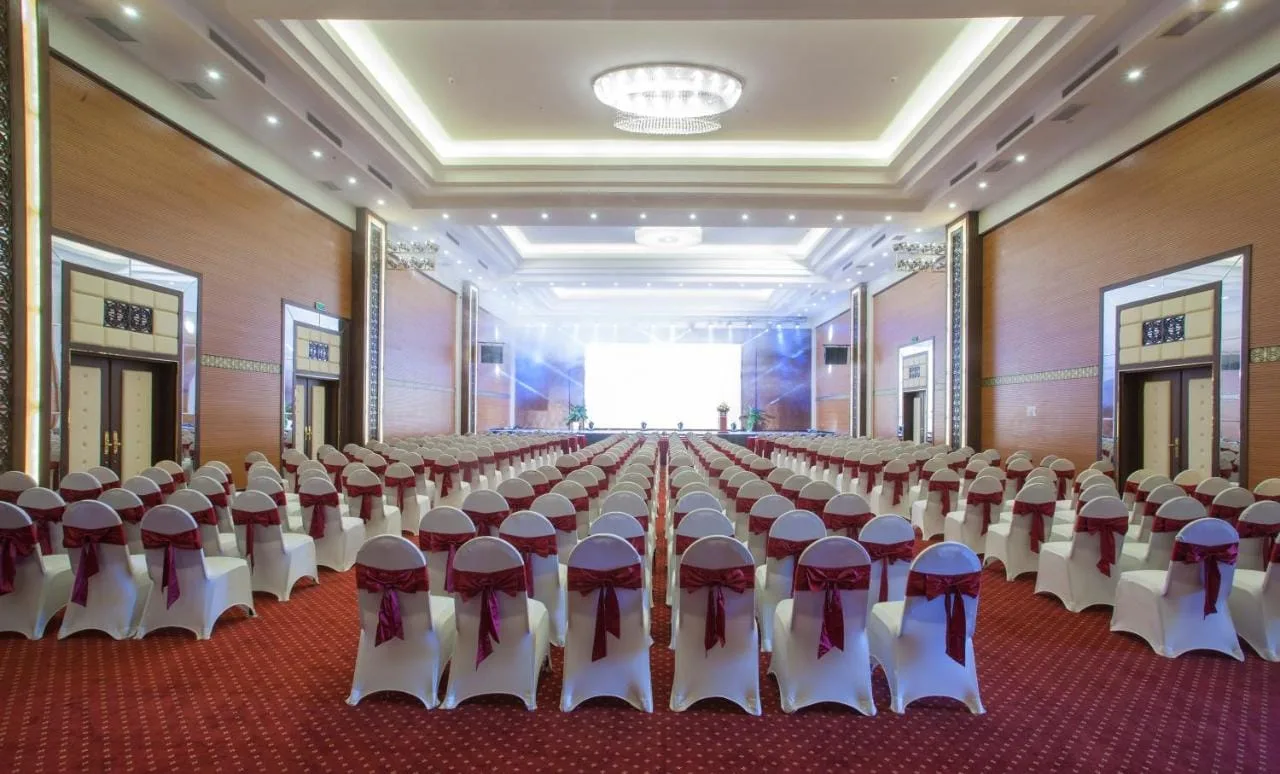 Hội trường Cửa Đại