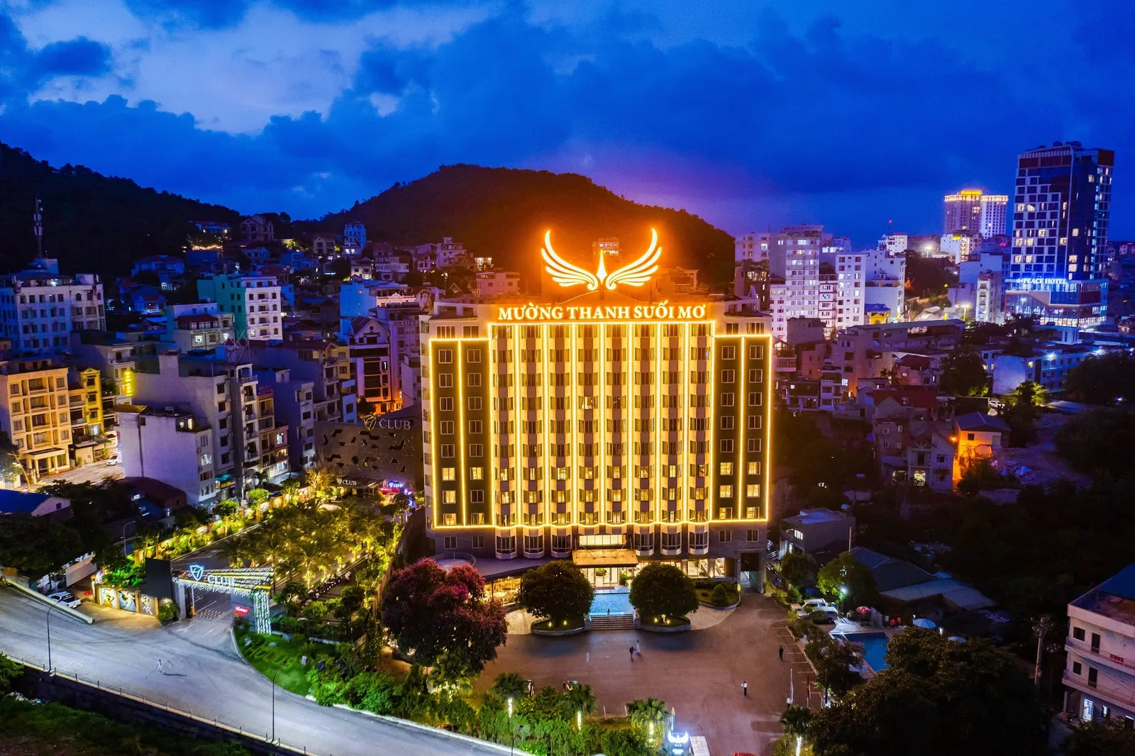Sát Sun World Hạ Long