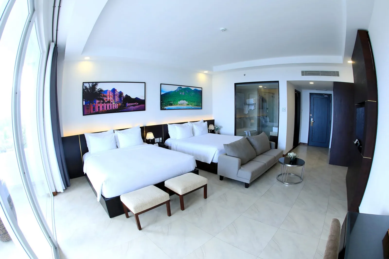 Deluxe Family Suite Ocean View