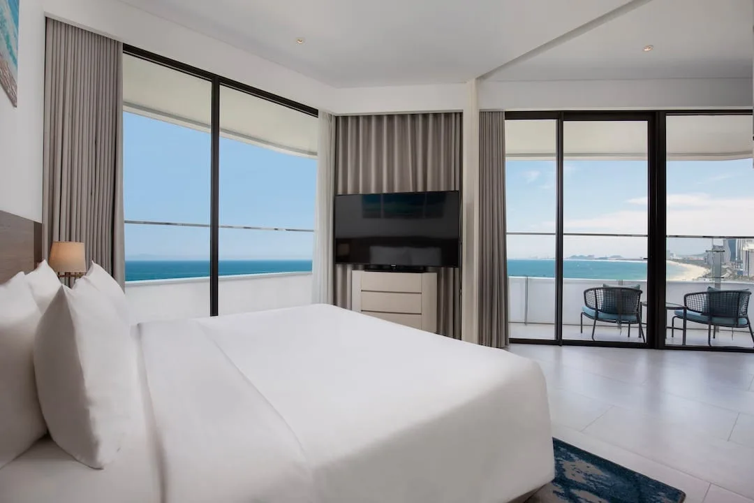 Executive Corner Suite Ocean View (Lounge Access)