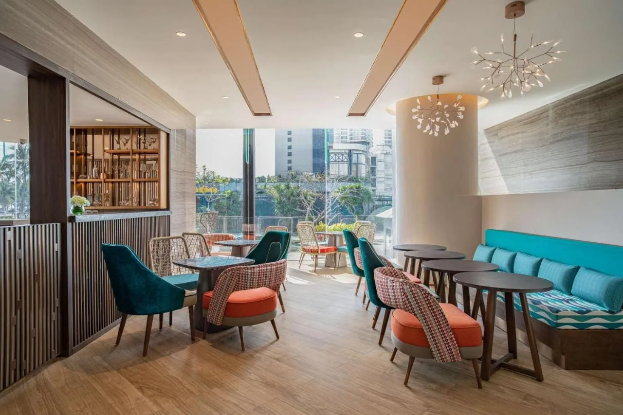 Lobby bar & café