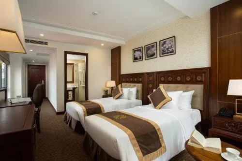 Junior Suite Twin hướng phố
