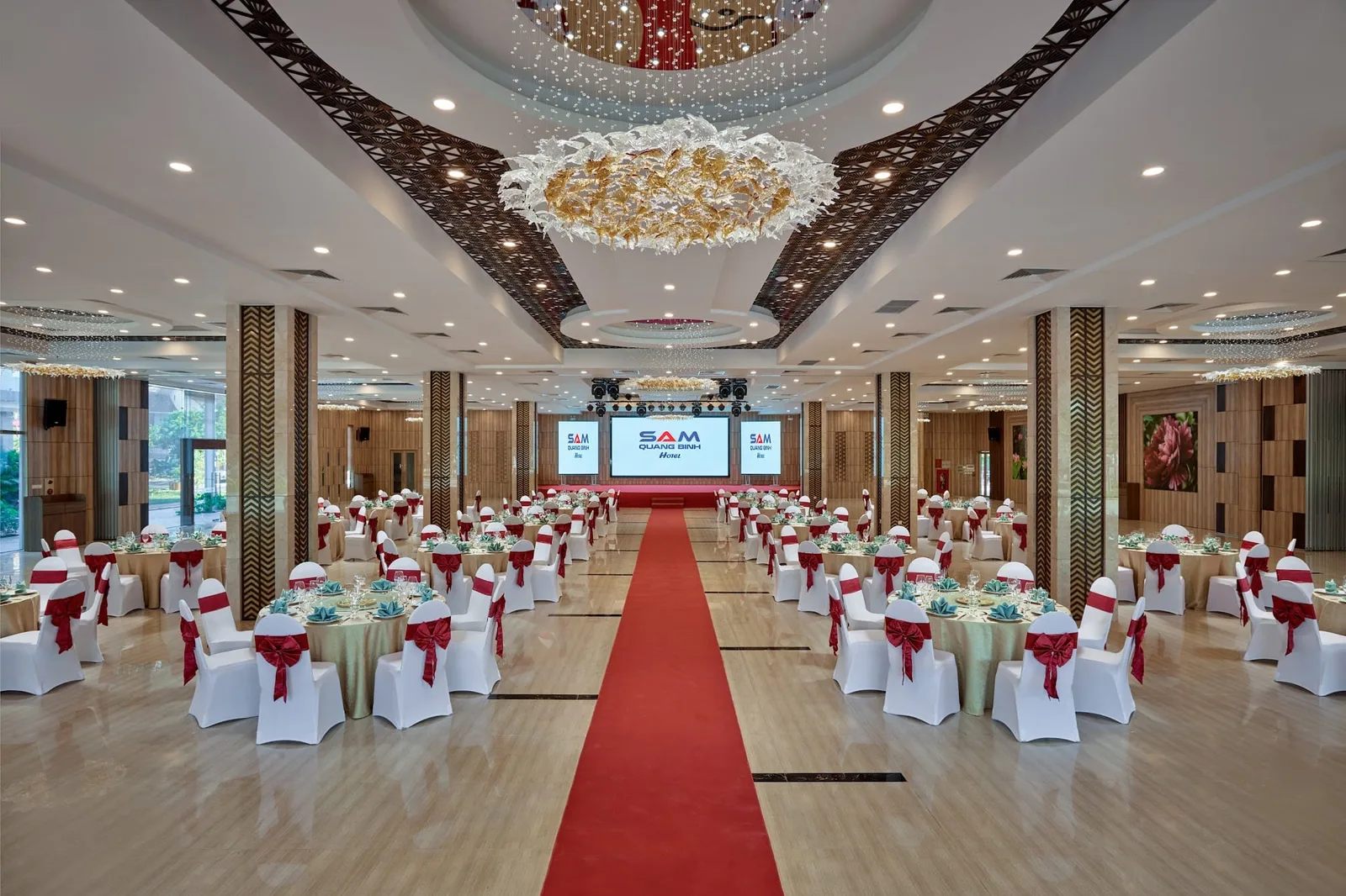 Sảnh tiệc và hội nghị lớn