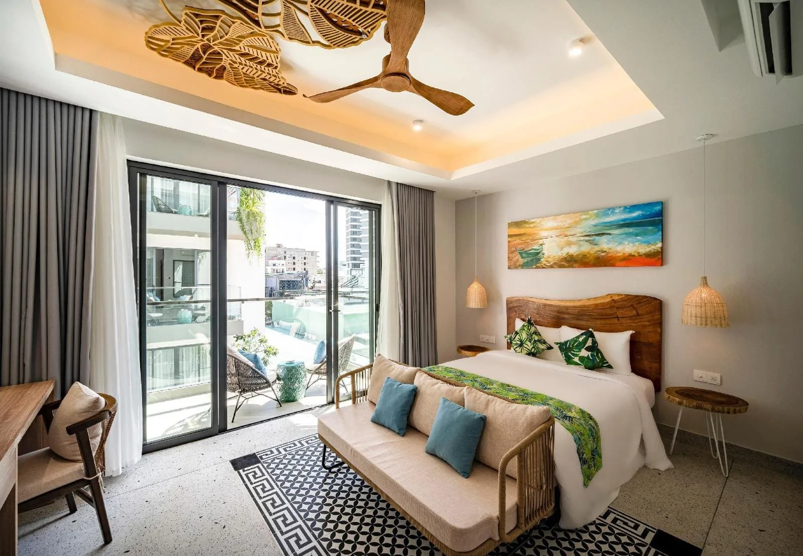 Studio Apartment