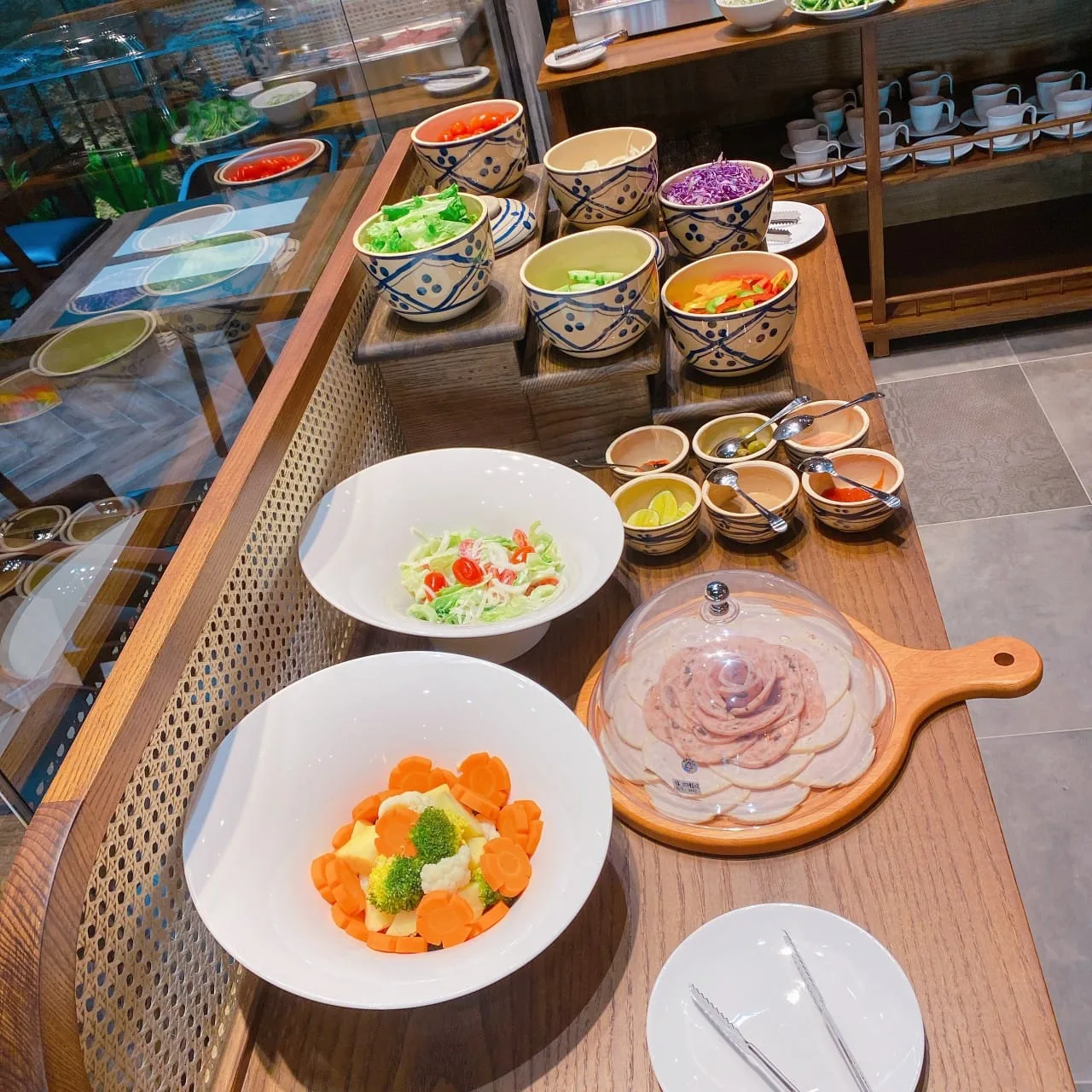 Buffet sáng gồm trong giá
