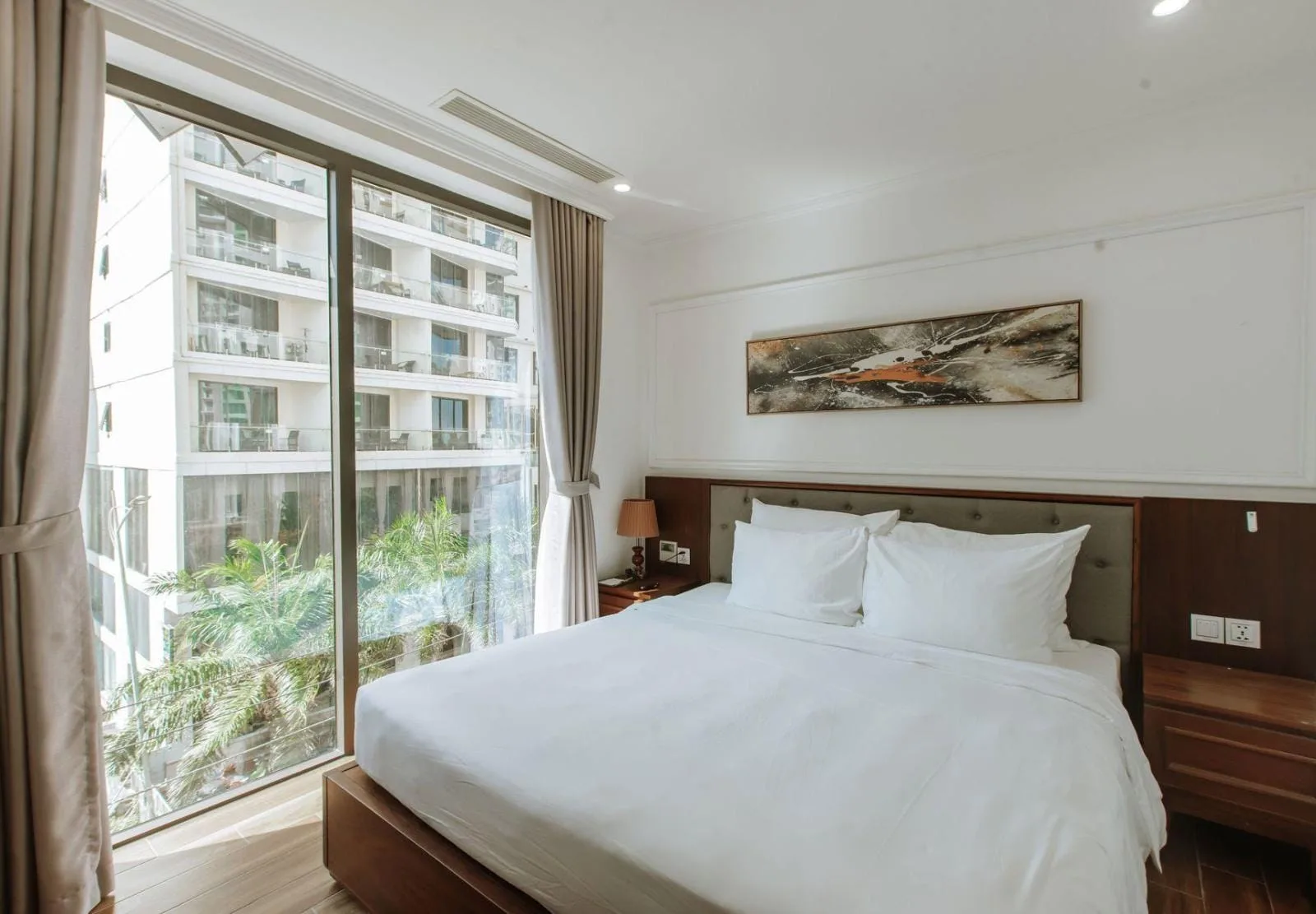 Grand Double hướng biển một phần