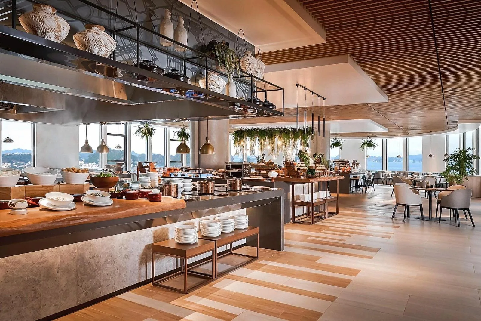 The Yacht Hotel by DC 4