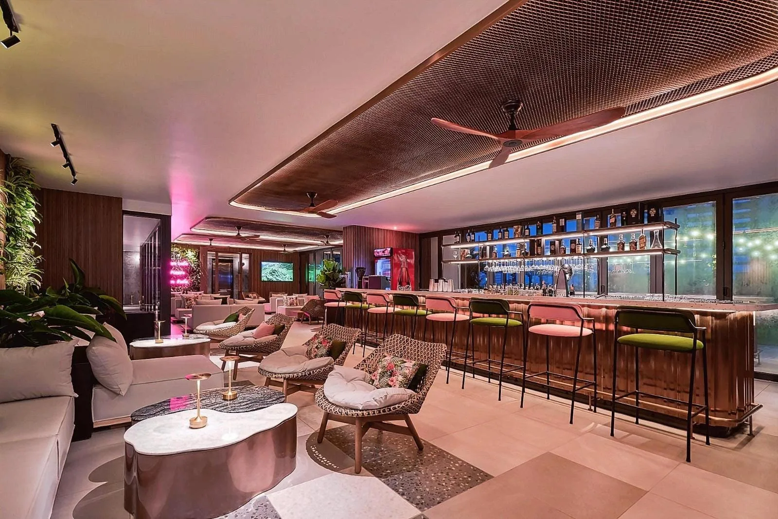 Bar tối cho cặp đôi
