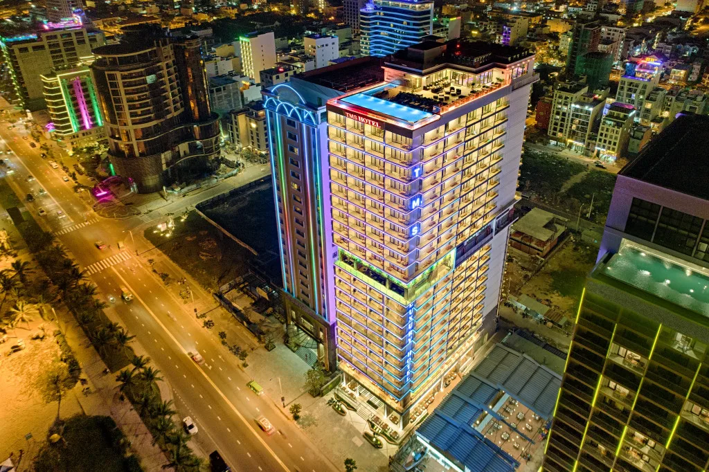 TMS Luxury Hotel Da Nang Beach