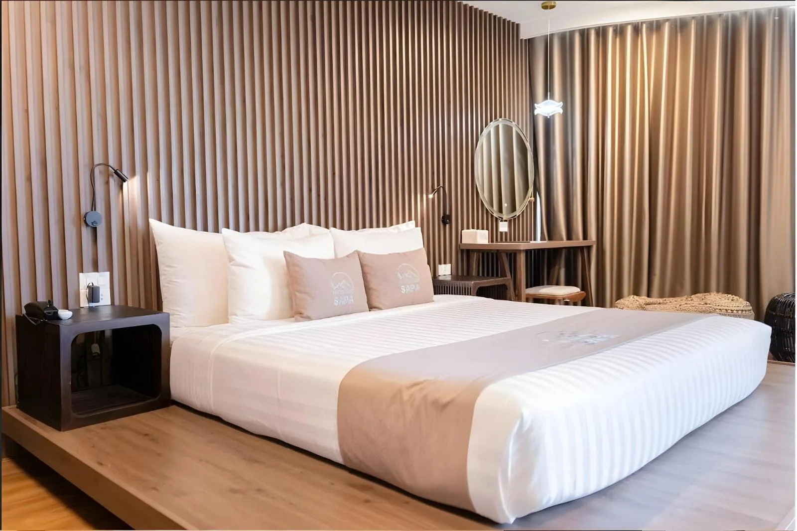 Tropical Deluxe Room