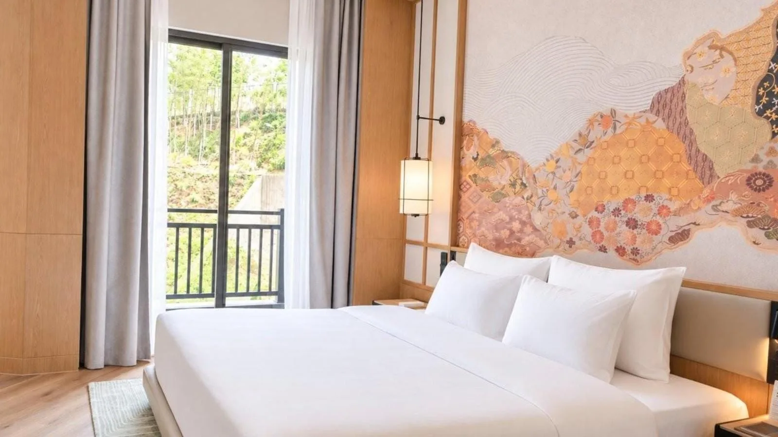 Momiji Suite