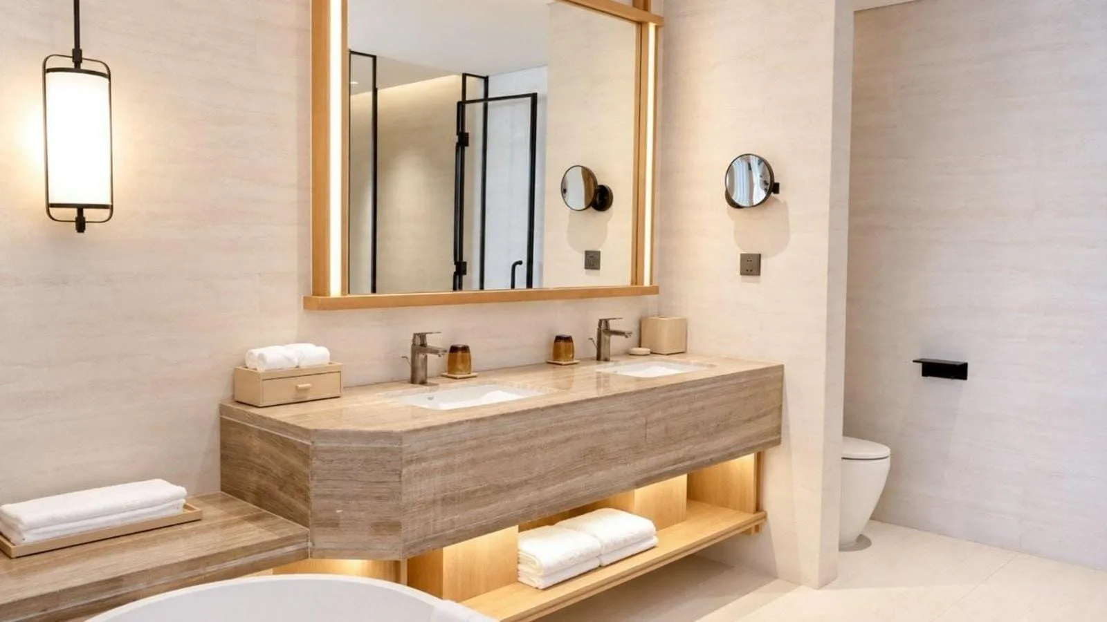 Kiku Suite