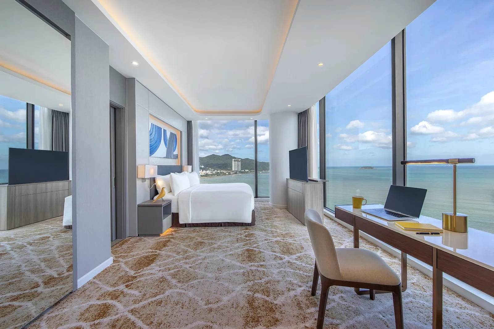 Penthouse Suite Ocean View